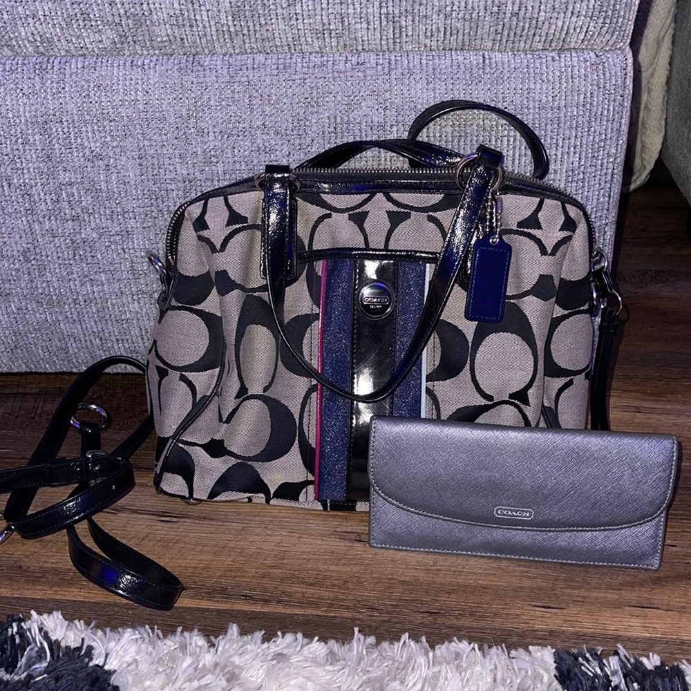 Coach purse with detachable long strap. FREE COACH WALLET WITH PURCHASE